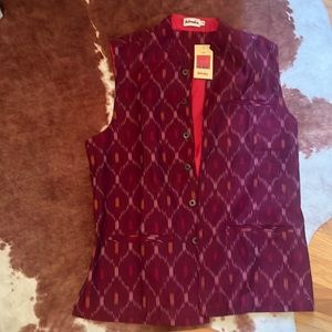 Fabindia Men Nehru jacket size 42cm/M color: maroon